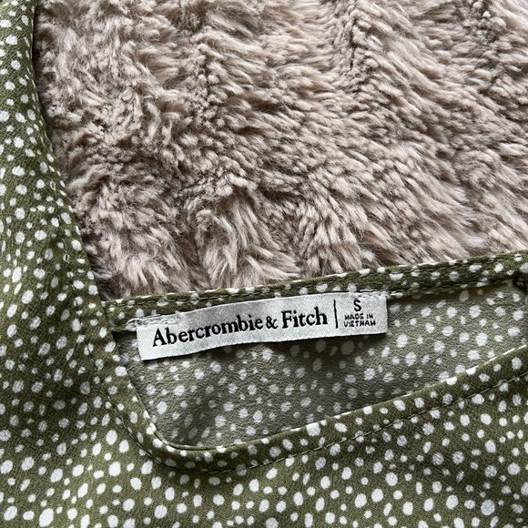 Abercrombie Green and White Dot Tank - Picture 2 of 2